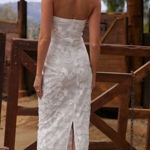 12th Tribe Leilani White Floral Textured Strapless Dress